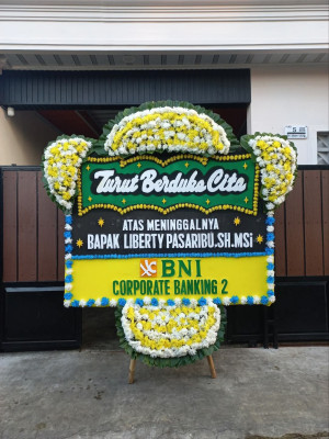 Papan Bunga Duka di Koto Dian