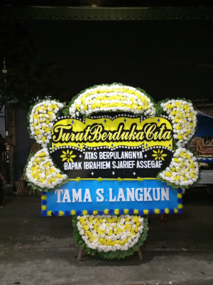 Papan Bunga Duka di Koto Dian